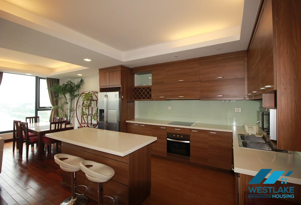 High quality and luxury 02-bedroom apartment for rent on Xuan Dieu Street