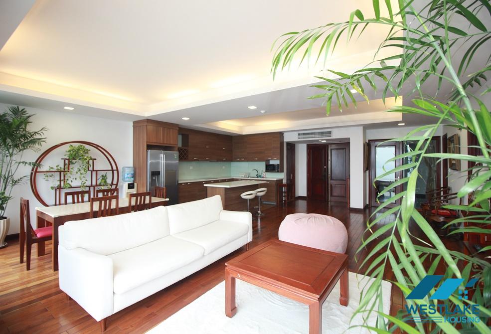 High quality and luxury 02-bedroom apartment for rent on Xuan Dieu Street