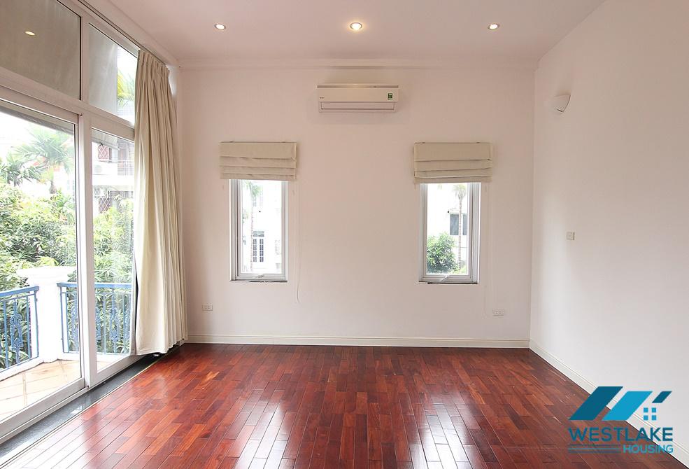 Beautiful house with large garden and swimming pool for rent in West Lake, Tay Ho, Ha Noi