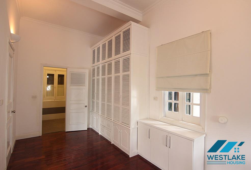 Beautiful house with large garden and swimming pool for rent in West Lake, Tay Ho, Ha Noi