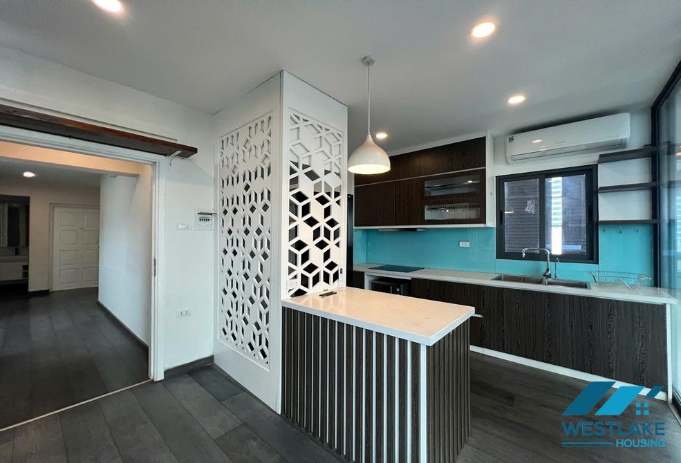 Lake view 2 bedrooms apartment for rent in Truc Bach area
