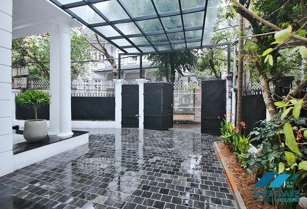 A pretty 4 bedrooms house with huge yard for rent in To Ngoc Van, Tay Ho