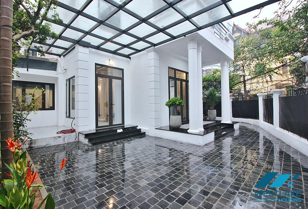 A pretty 4 bedrooms house with huge yard for rent in To Ngoc Van, Tay Ho