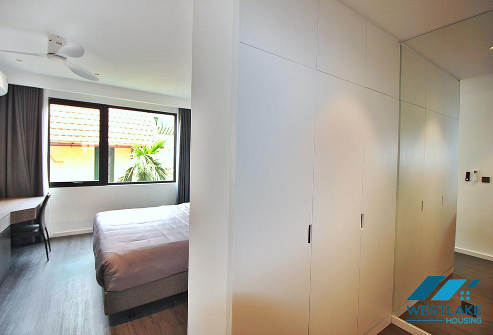 Renovated 3 bedrooms apartment with lake view for rent in Quang Khanh st, Tay Ho