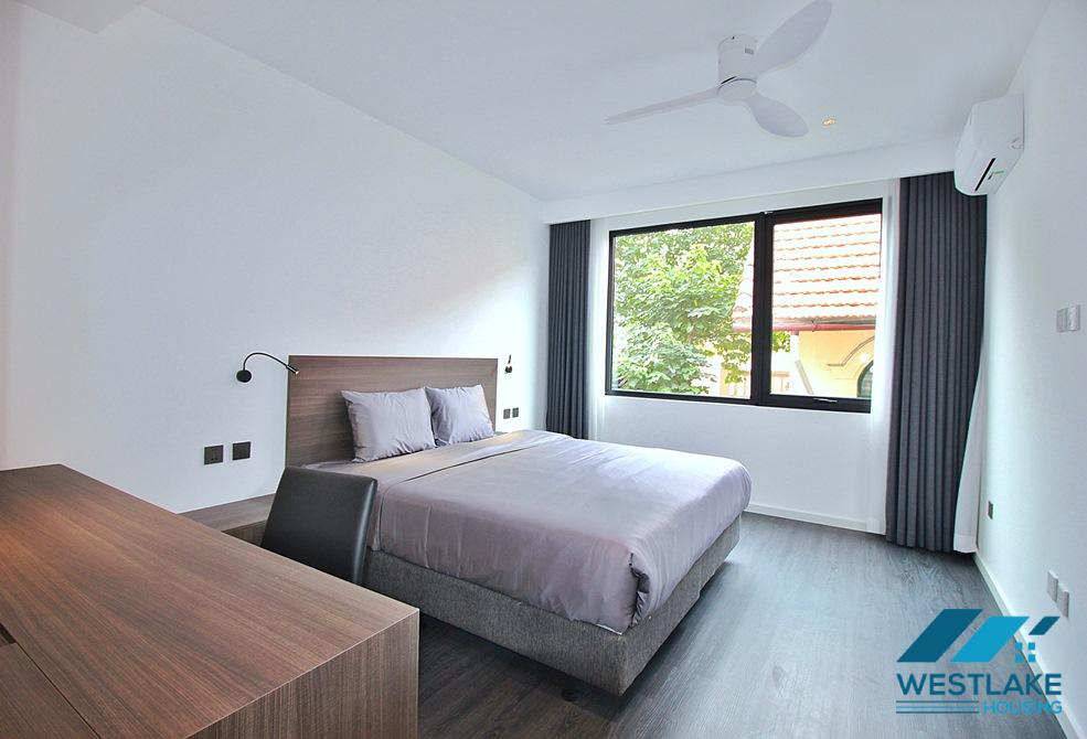Renovated 3 bedrooms apartment with lake view for rent in Quang Khanh st, Tay Ho