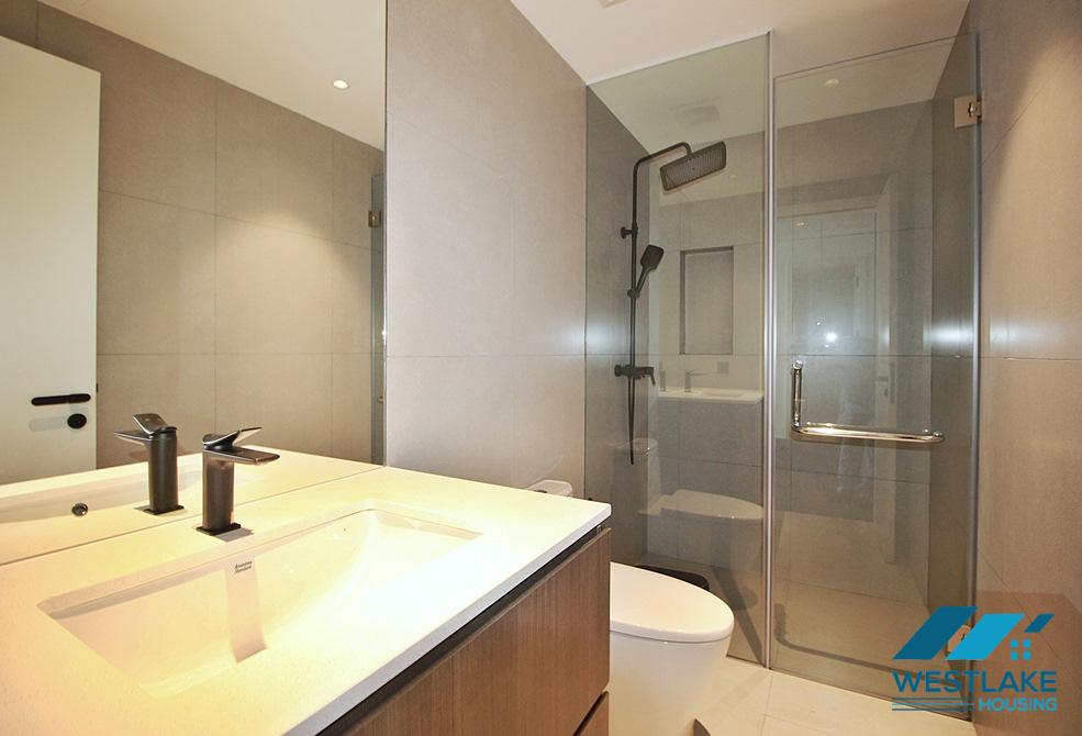 Renovated 3 bedrooms apartment with lake view for rent in Quang Khanh st, Tay Ho