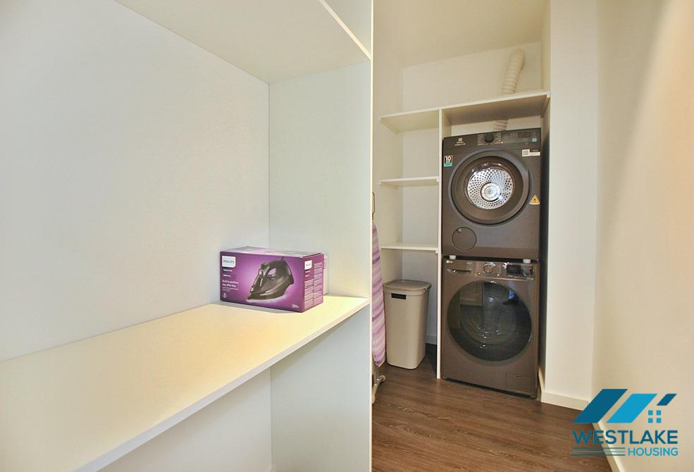 Renovated 3 bedrooms apartment with lake view for rent in Quang Khanh st, Tay Ho