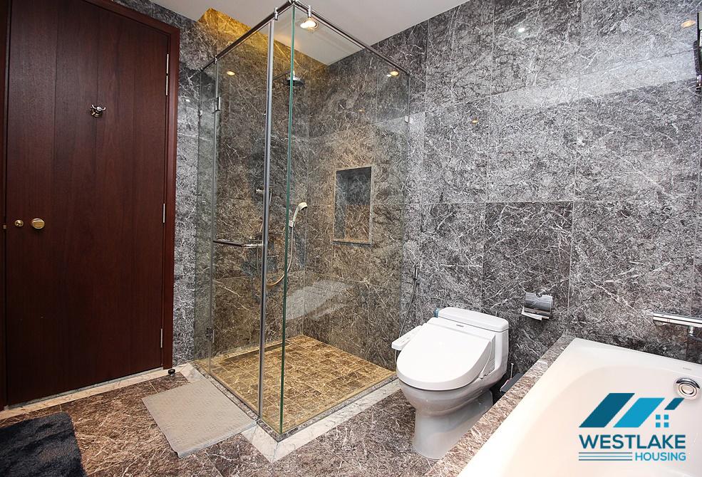 Căn hộ một phòng ngủ hiện đại cho thuê tại Trúc Bạch, Ba Đình