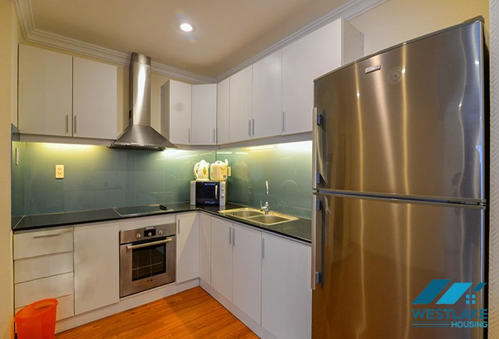 Lake view 3 bedrooms apartment for rent in Truc Bach area