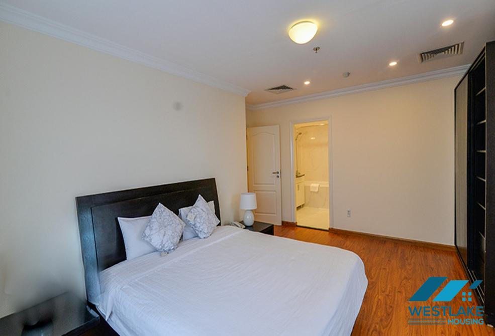 Lake view 3 bedrooms apartment for rent in Truc Bach area