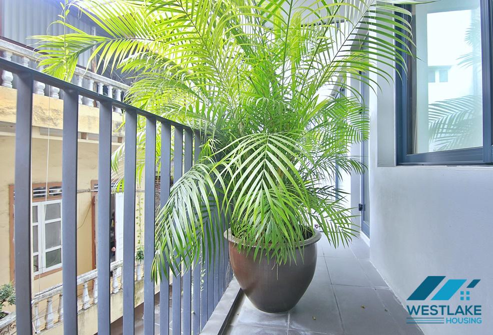 Good quality and beautiful 02 bedrooms apartment for rent on Tu Hoa Street, Tay Ho, Ha Noi