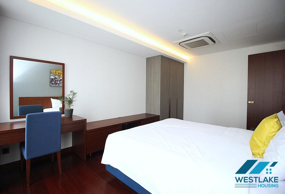 A beautiful two bedrooms apartment for rent in Truc Bach area, Ba Dinh, Ha Noi