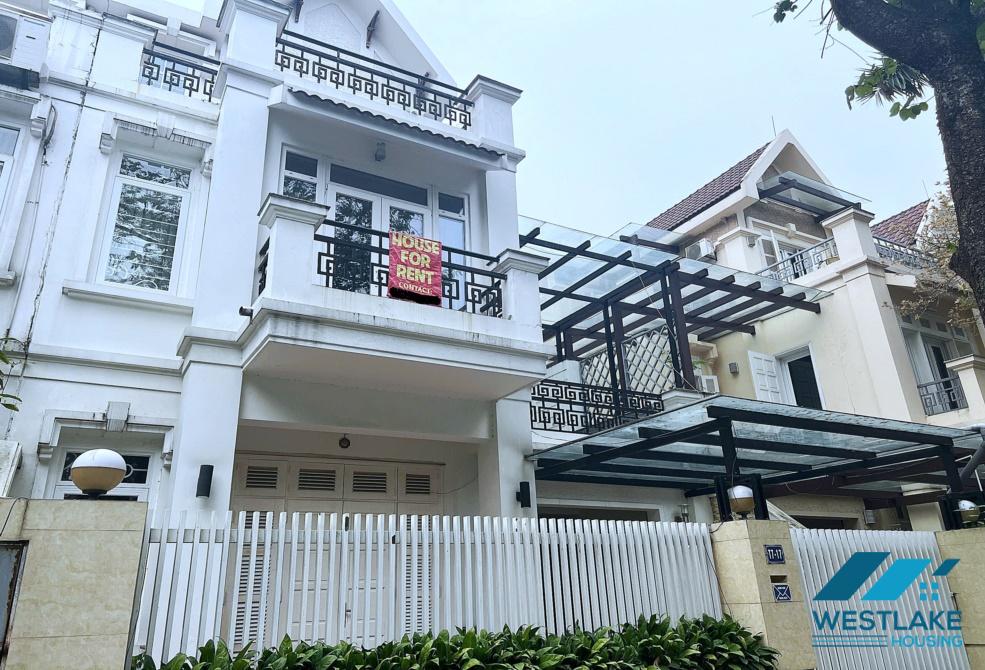 Biệt thự năm phòng ngủ đầy đủ nội thất tại Ciputra, Tây Hồ, Hà Nội