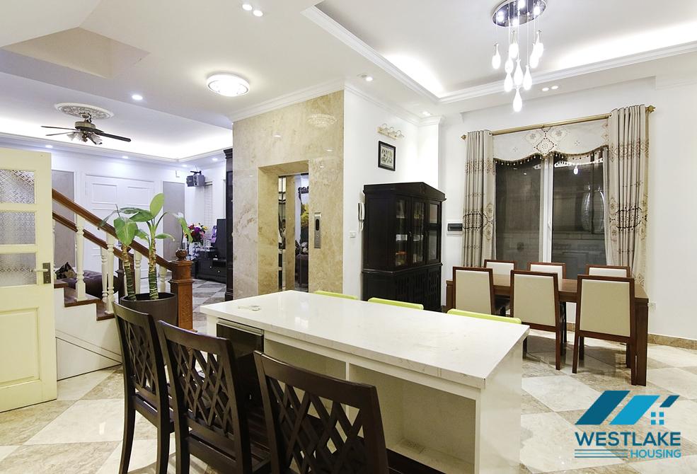 Cho thuê biệt thự Vinhome Riverside Long Biên sang trọng