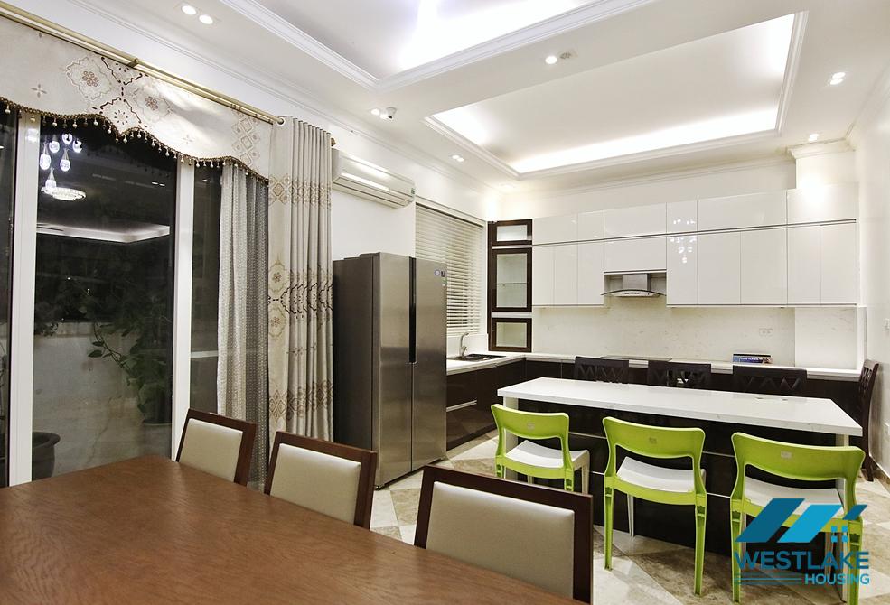 Cho thuê biệt thự Vinhome Riverside Long Biên sang trọng