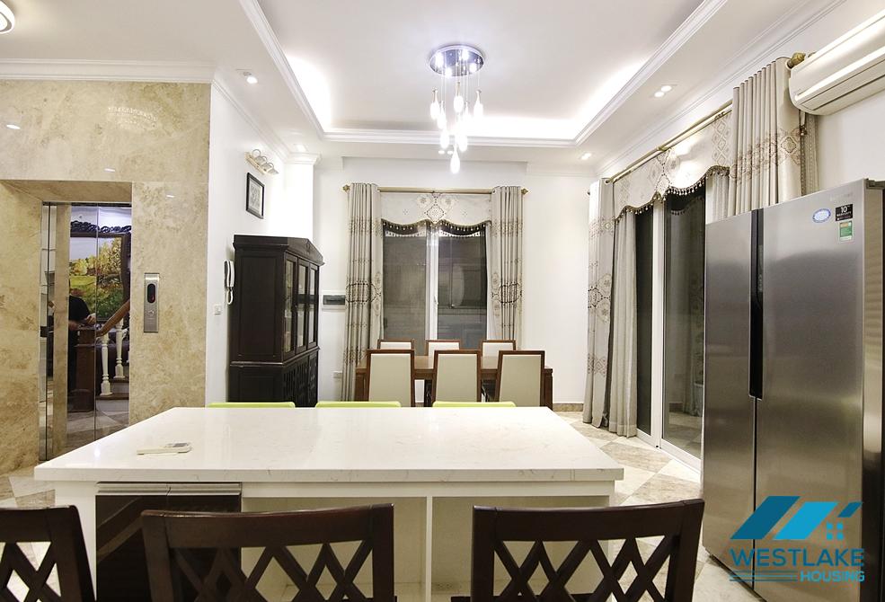 Cho thuê biệt thự Vinhome Riverside Long Biên sang trọng