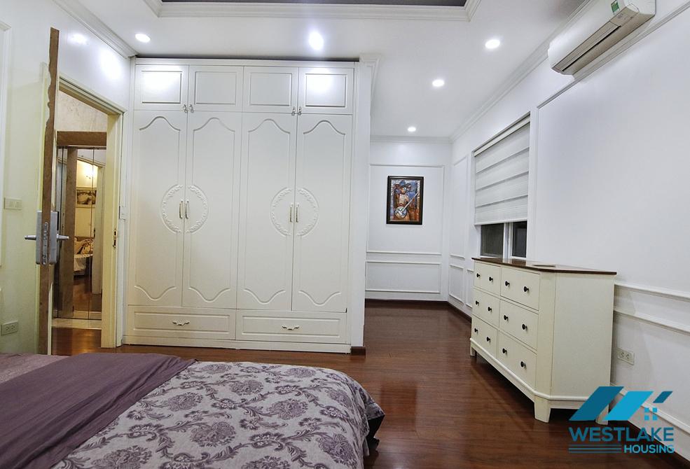 Cho thuê biệt thự Vinhome Riverside Long Biên sang trọng
