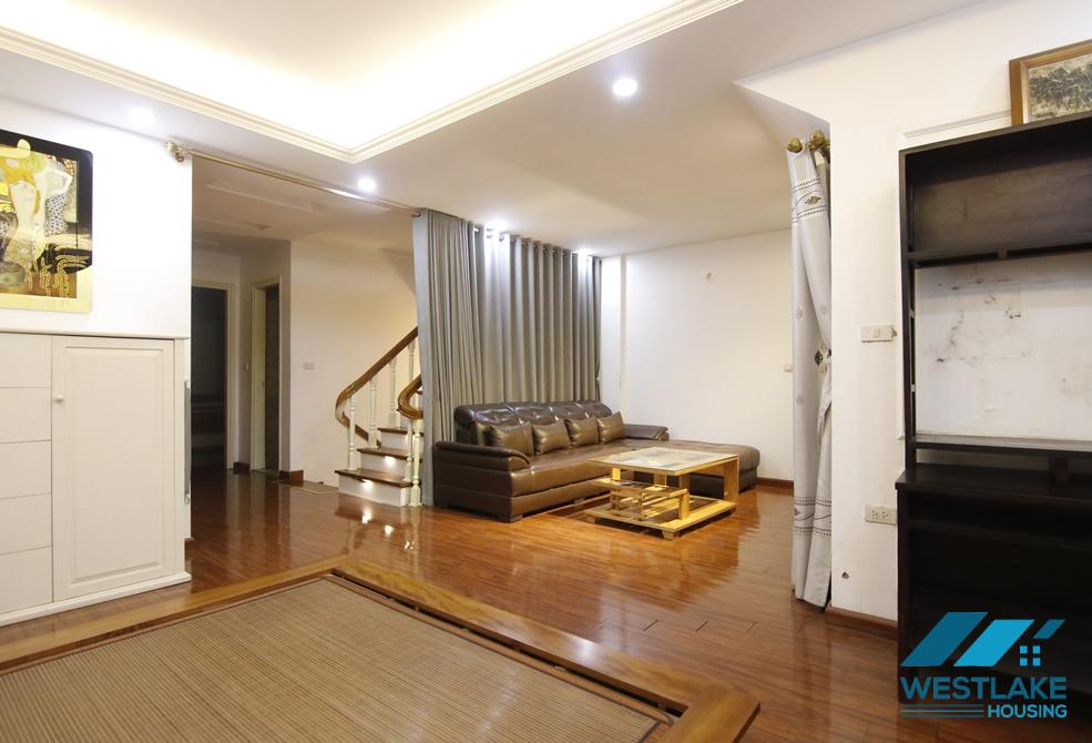 Cho thuê biệt thự Vinhome Riverside Long Biên sang trọng