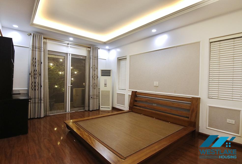 Cho thuê biệt thự Vinhome Riverside Long Biên sang trọng