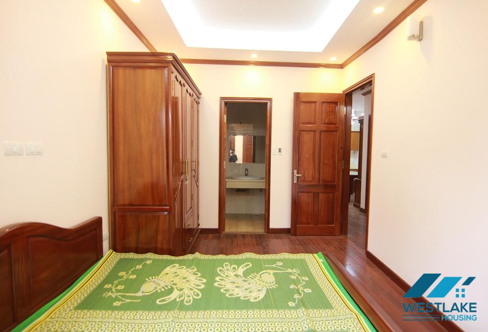 A spacious 2 bedroom apartment for rent in Trich sai, Tayho