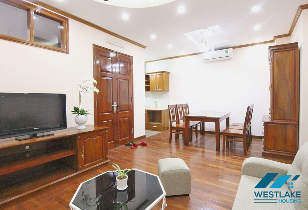 A lakeside 2 bedroom apartment for rent in Trich sai, Tay ho