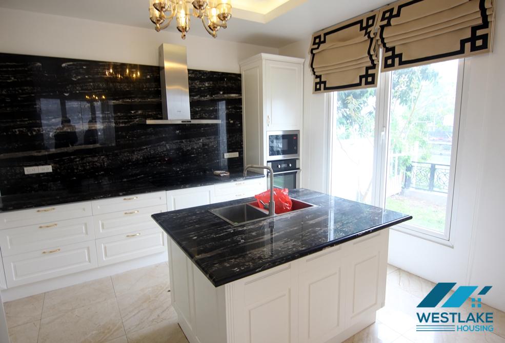 Biệt thự cho thuê tại khu Hoa Phượng Vinhomes Riverside Long Biên.