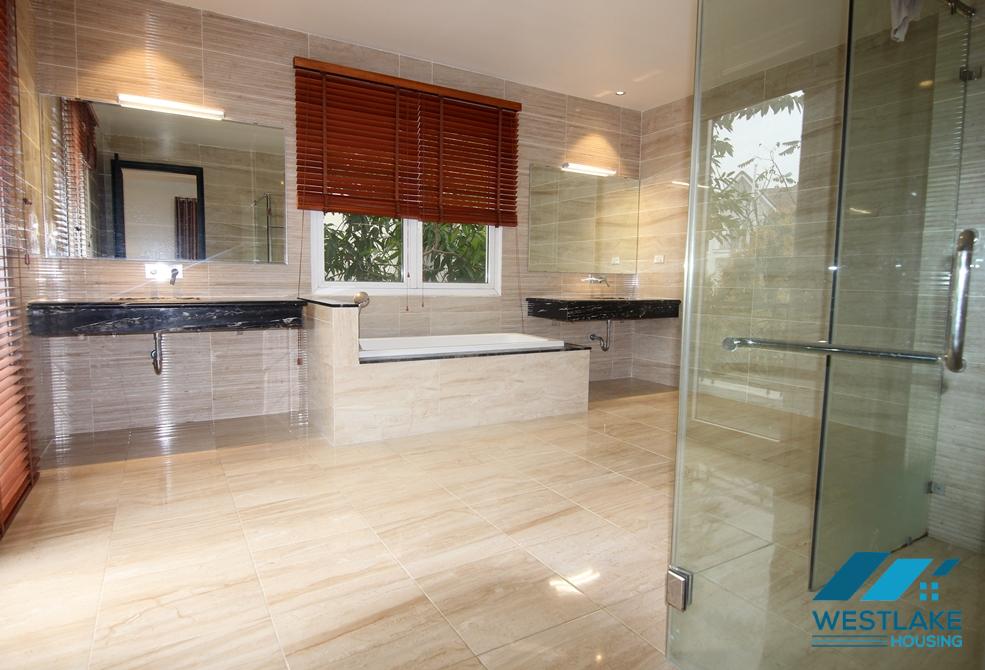 Biệt thự cho thuê tại khu Hoa Phượng Vinhomes Riverside Long Biên.