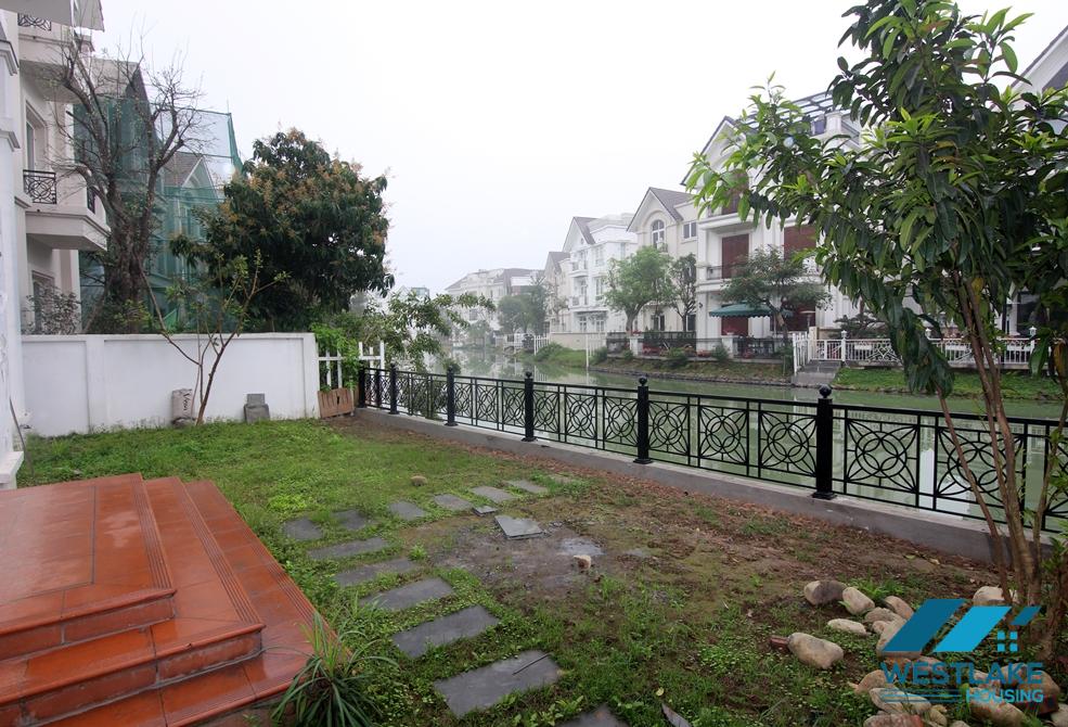 Biệt thự cho thuê tại khu Hoa Phượng Vinhomes Riverside Long Biên.