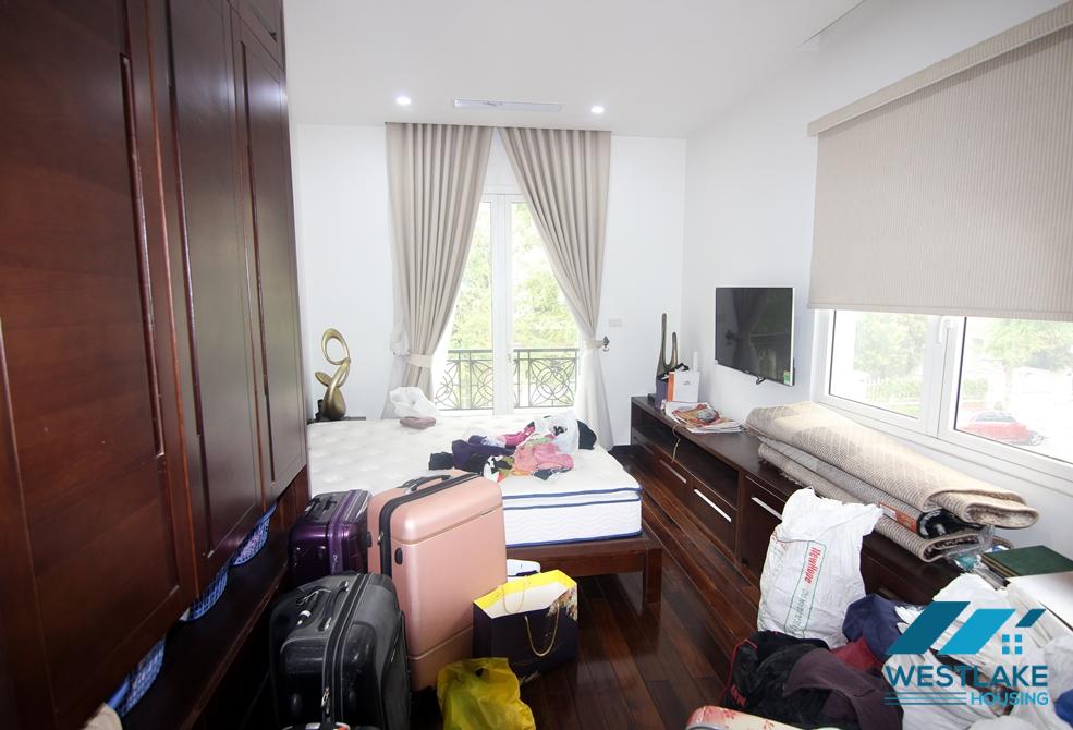 Biệt thự đẹp cho thuê tại Vinhomes riverside Long Biên.