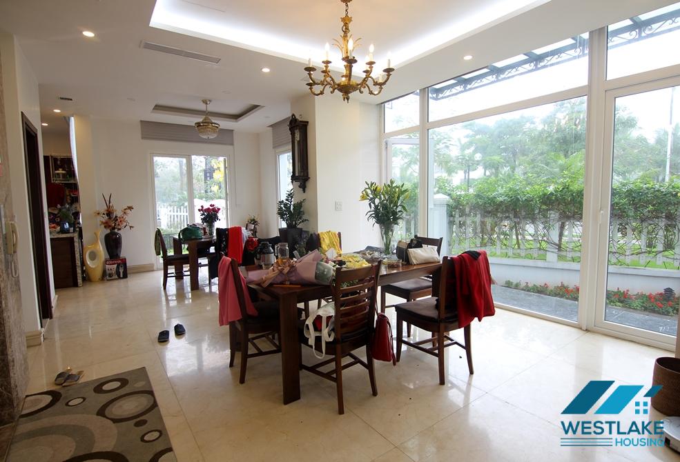 Biệt thự đẹp cho thuê tại Vinhomes riverside Long Biên.