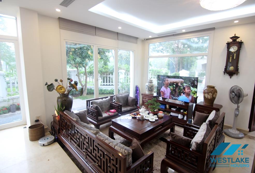 Biệt thự đẹp cho thuê tại Vinhomes riverside Long Biên.