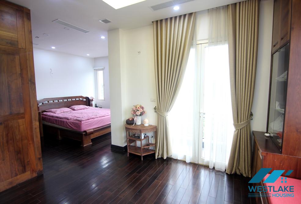 Biệt thự đẹp cho thuê tại Vinhomes riverside Long Biên.