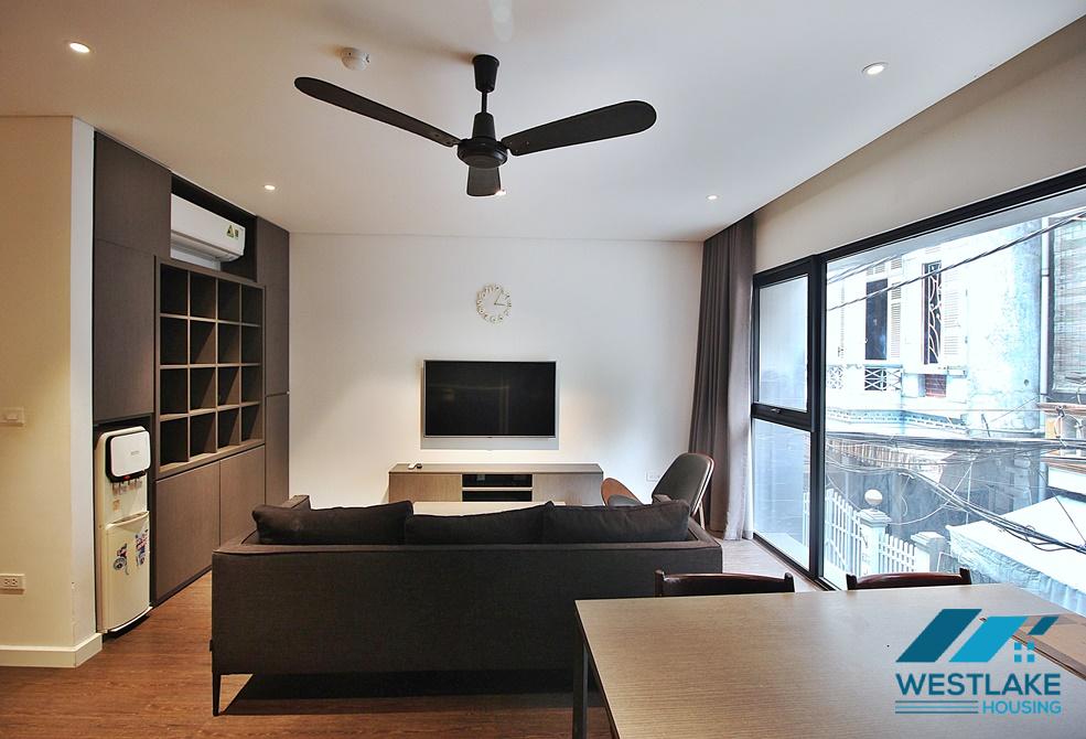 Affordable price and modern 02 bedrooms apartment for rent on Xuan Dieu street, Tay Ho, Ha Noi