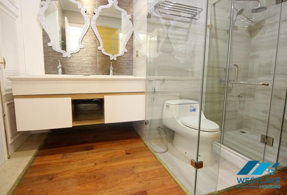 Biệt thự sang trọng cho thuê tại Vinhomes riverside Long Biên