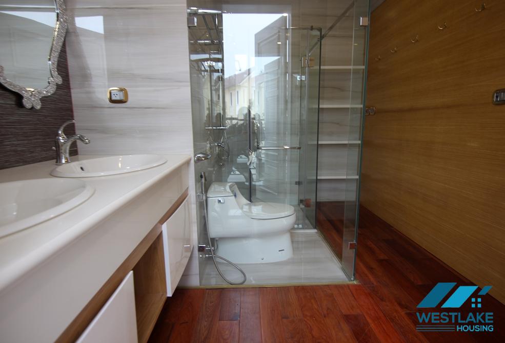 Biệt thự sang trọng cho thuê tại Vinhomes riverside Long Biên
