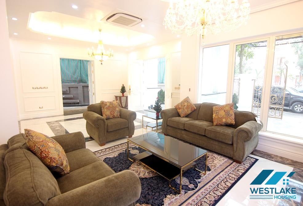 Biệt thự sang trọng cho thuê tại Vinhomes riverside Long Biên