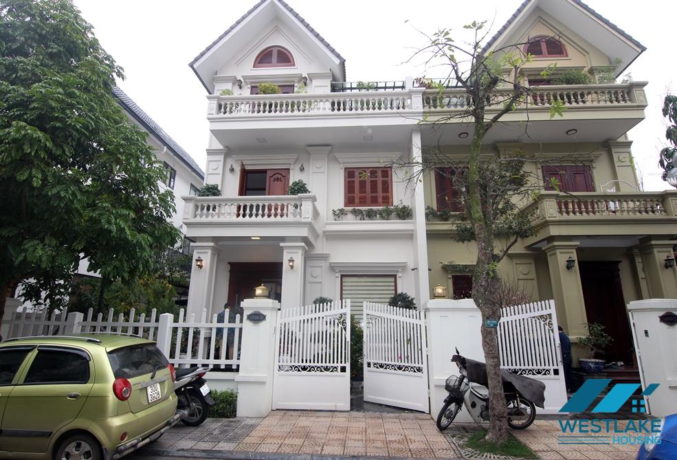 Cho thuê biệt thự Vinhome River Side Long Biên