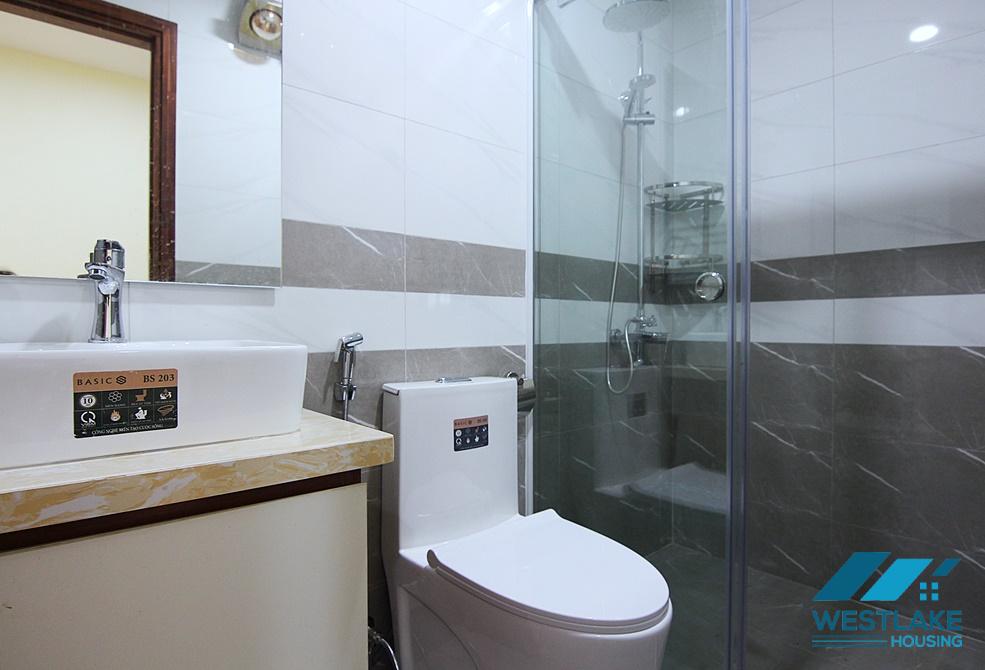 A bright 1 bedroom apartment for rent in Vong thi, Tay ho