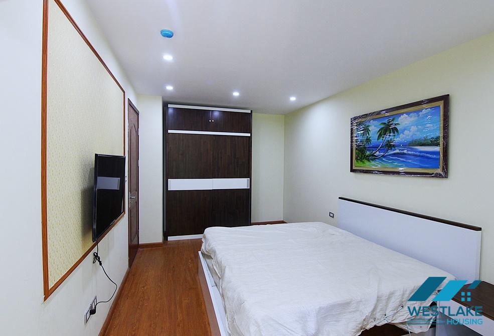 A bright 1 bedroom apartment for rent in Vong thi, Tay ho