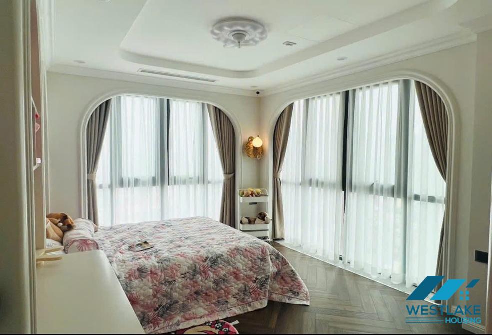 Cho thuê căn hộ Penthouse tại tòa nhà One 18 Ngọc Lâm