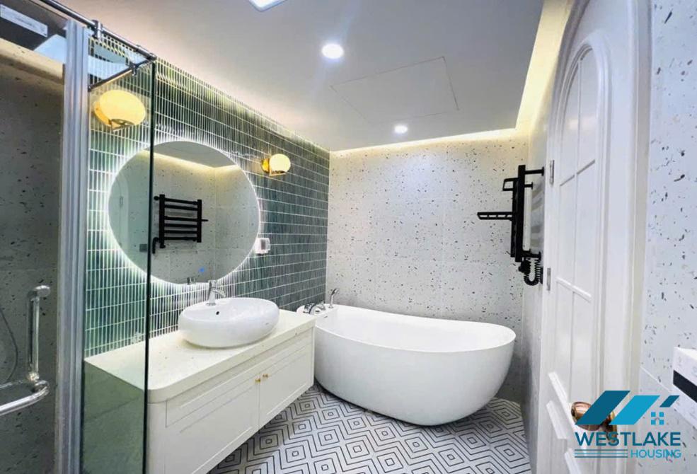 Cho thuê căn hộ Penthouse tại tòa nhà One 18 Ngọc Lâm
