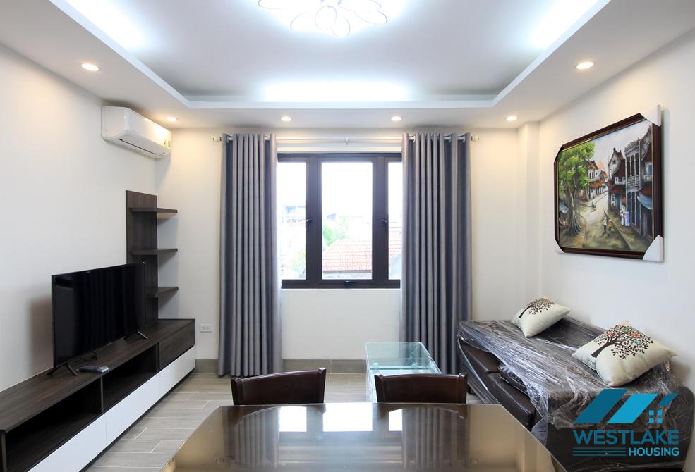 Two bedrooms serviced apartment for rent in Au Co, Tay Ho district.
