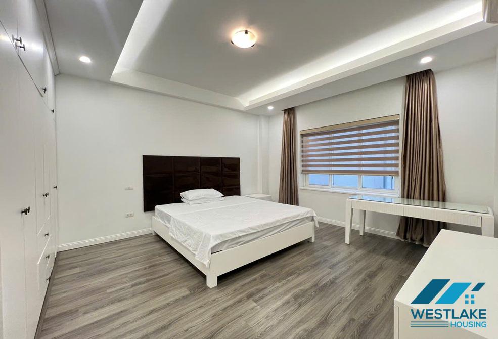 Beautiful 02 bedrooms apartment for rent on To Ngoc Van street, Tay Ho, Ha Noi