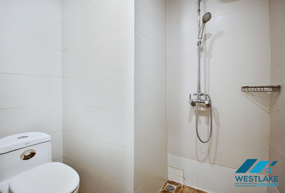 Large 02 bedrooms apartment for rent in Nhat Chieu st, Tay Ho District