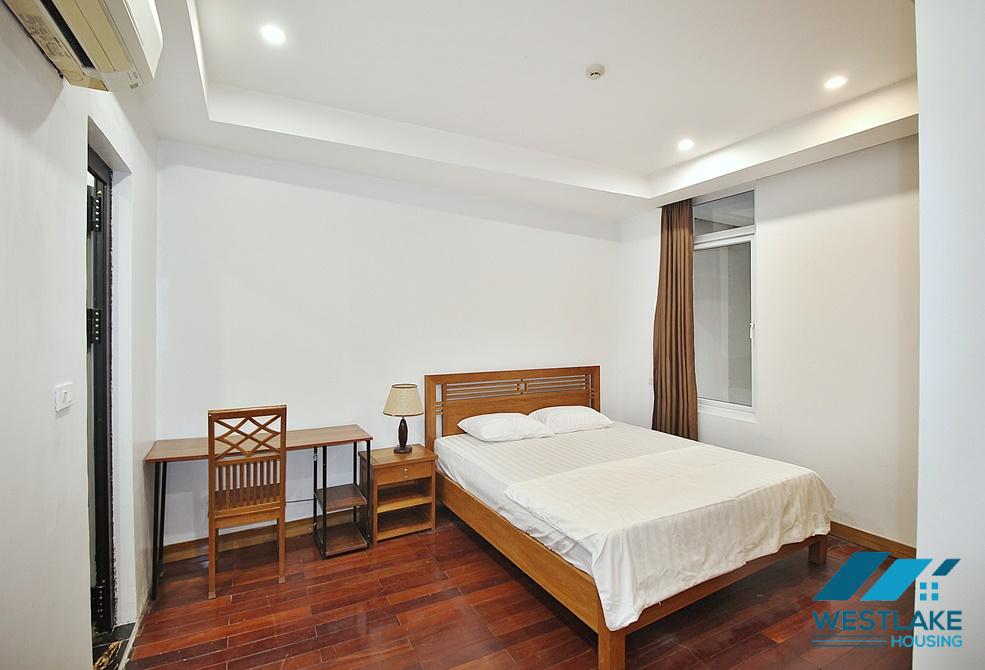 Large 02 bedrooms apartment for rent in Nhat Chieu st, Tay Ho District