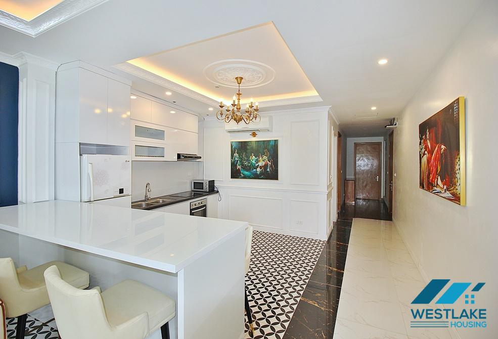 Large 02 bedrooms apartment for rent in Nhat Chieu st, Tay Ho District