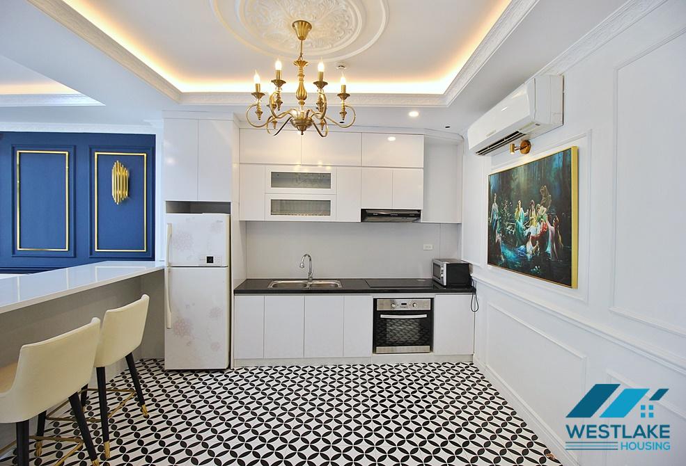 Large 02 bedrooms apartment for rent in Nhat Chieu st, Tay Ho District