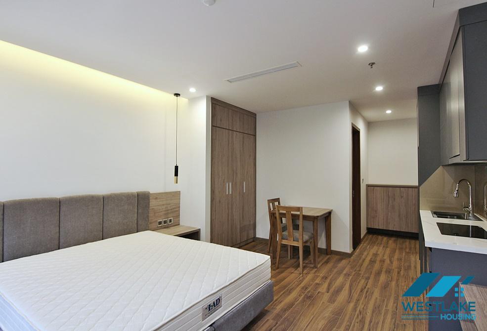 High quality studio apartment for rent on Tu Hoa Street, Tay Ho, Ha Noi