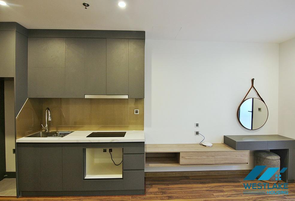 High quality studio apartment for rent on Tu Hoa Street, Tay Ho, Ha Noi