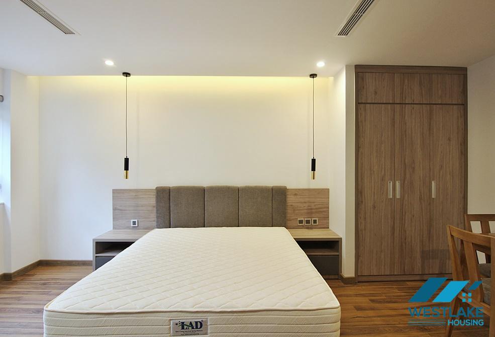 High quality studio apartment for rent on Tu Hoa Street, Tay Ho, Ha Noi
